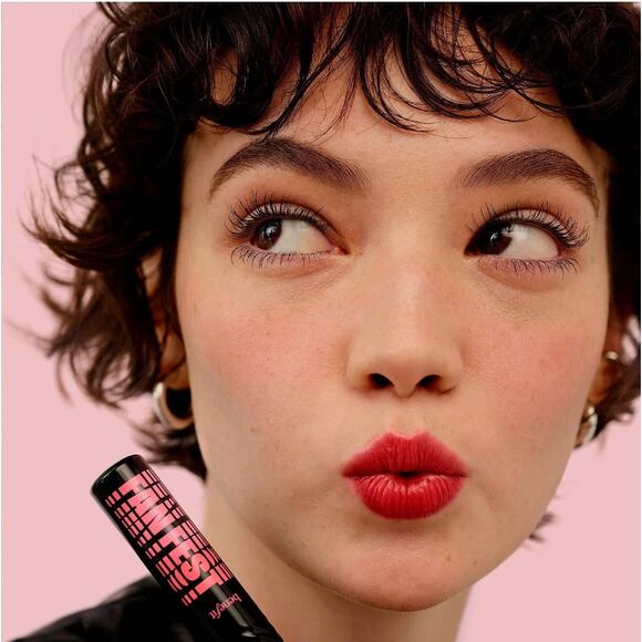Benefit Fan Fest Fanning & Volumizing Mascara Gift Set - Picture 2 of 4